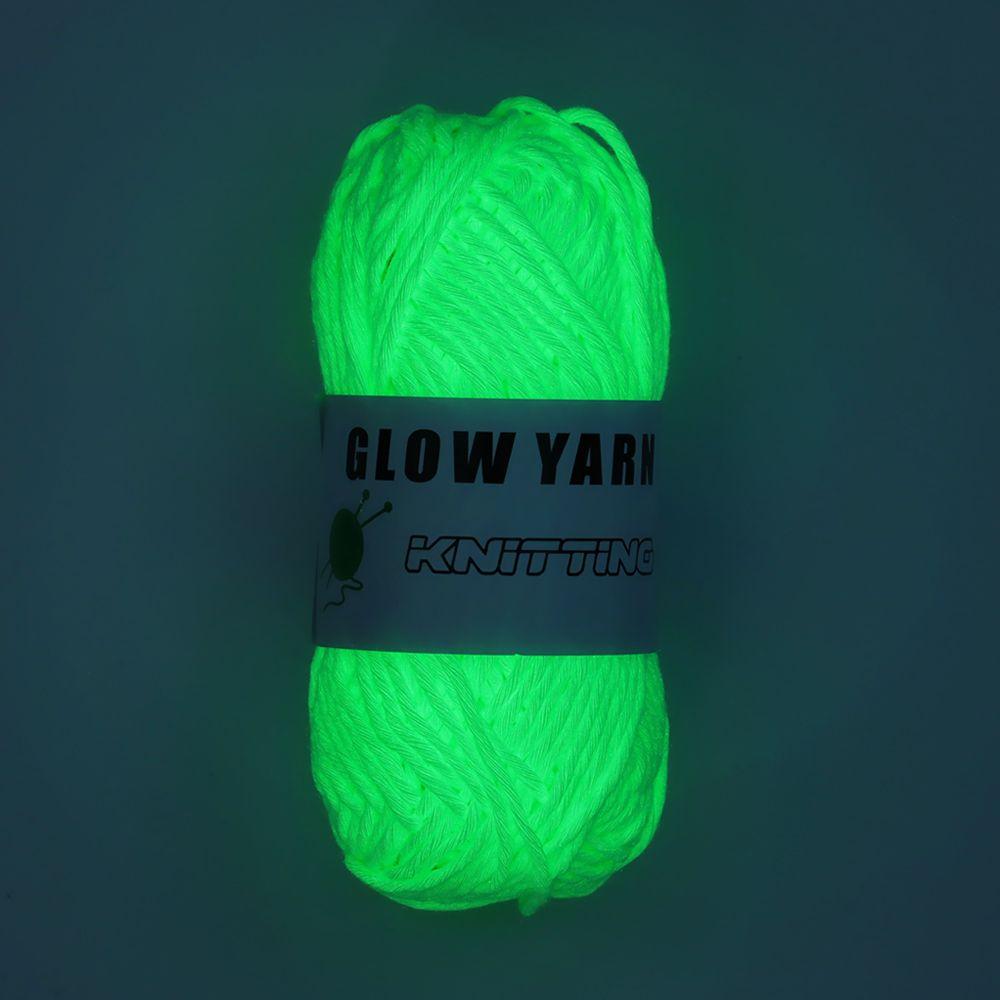 Polyester Sewing Weave Luminous Chunky Yarn Knitting Wool Glow in the Dark Hand Knitted