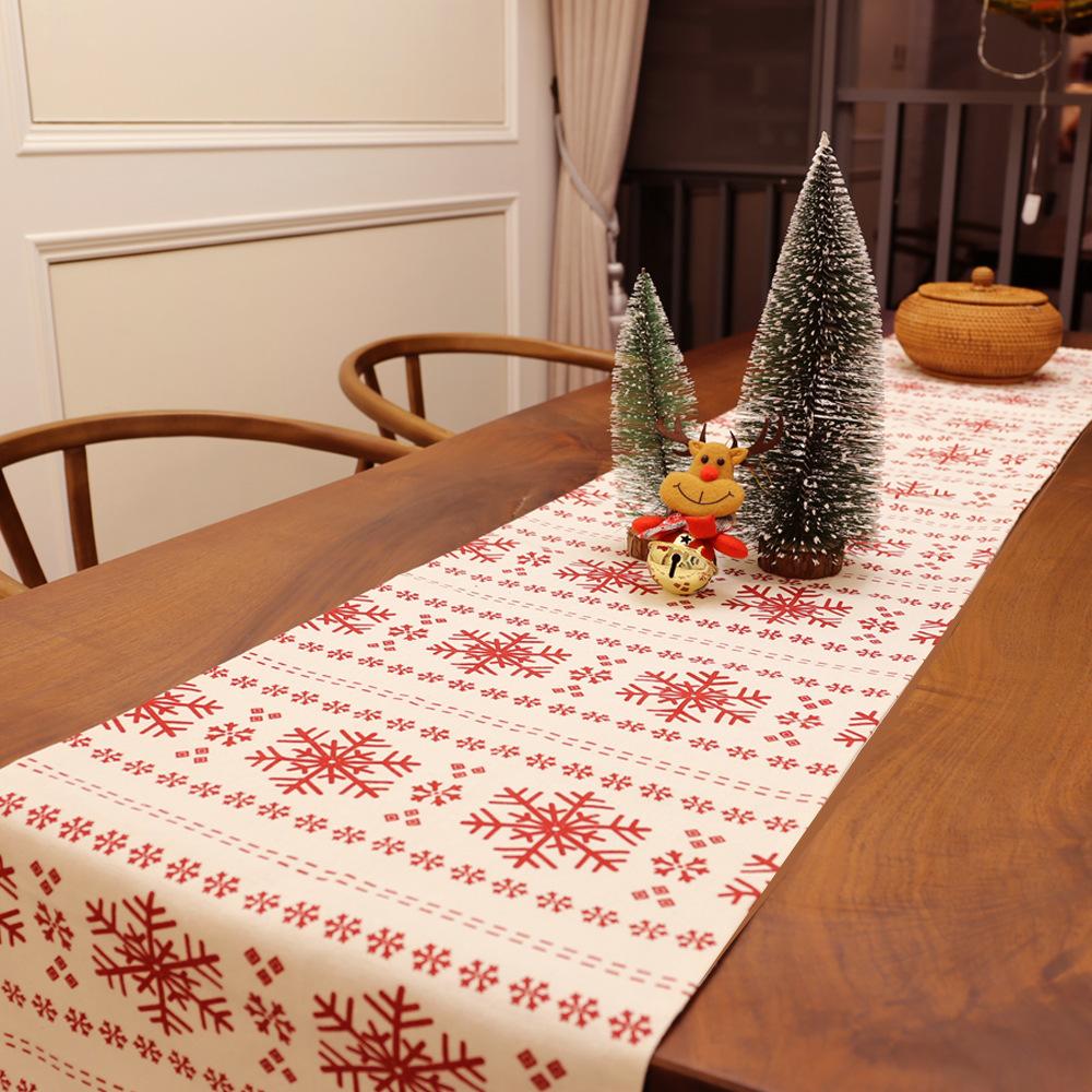 Christmas Table Runner  Vintage Polyester Tassel Triangle Snowflake Party Wedding Kitchen Table Fabric Home Coffee Table Decor
