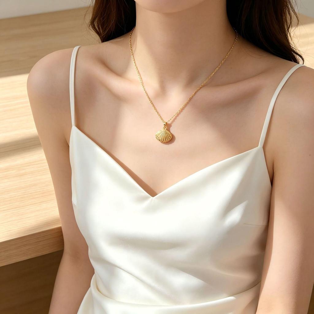 Ocean Series Stylish Luxury Pendant Necklace with Full Diamond Design – Trendy Seaside Accessory