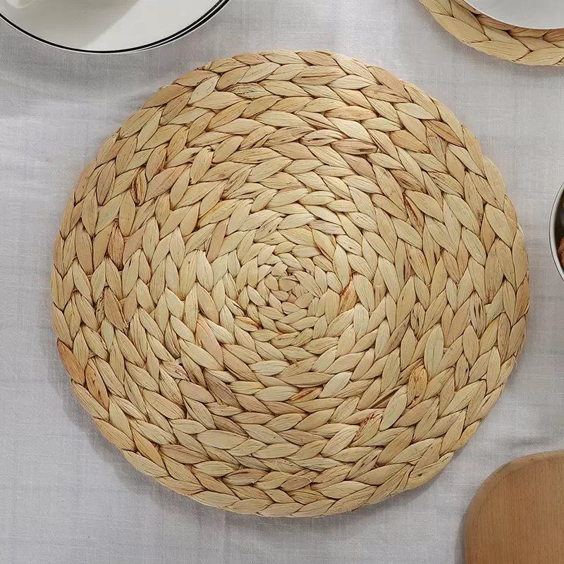 Rustic Straw Woven Wall Decor Set - Decorative Hanging Pendant for Restaurants and Homes
