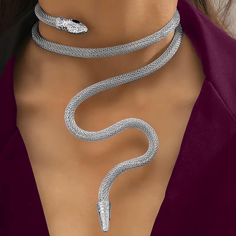 

Snake Necklace Punk Bendable Necklace, Snakeskin Printed Vintage Long Chain, Suitable for Ladies Necklace
