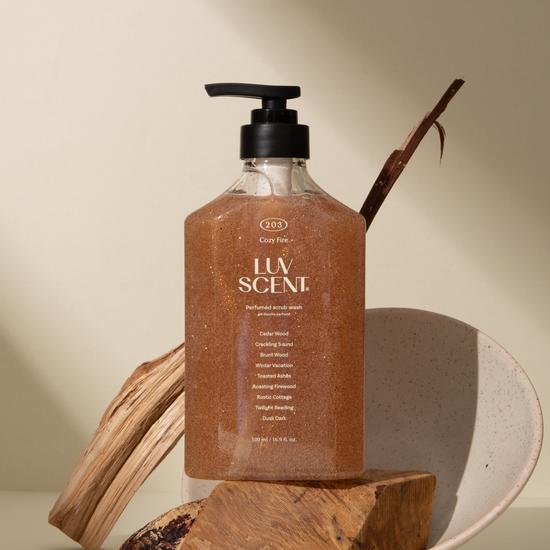 LUV SCENT Scrub Wash 500ml (Choose 1 of 3 flavors) (White Tulip/Raspberry Vanilla/Cedarwood)