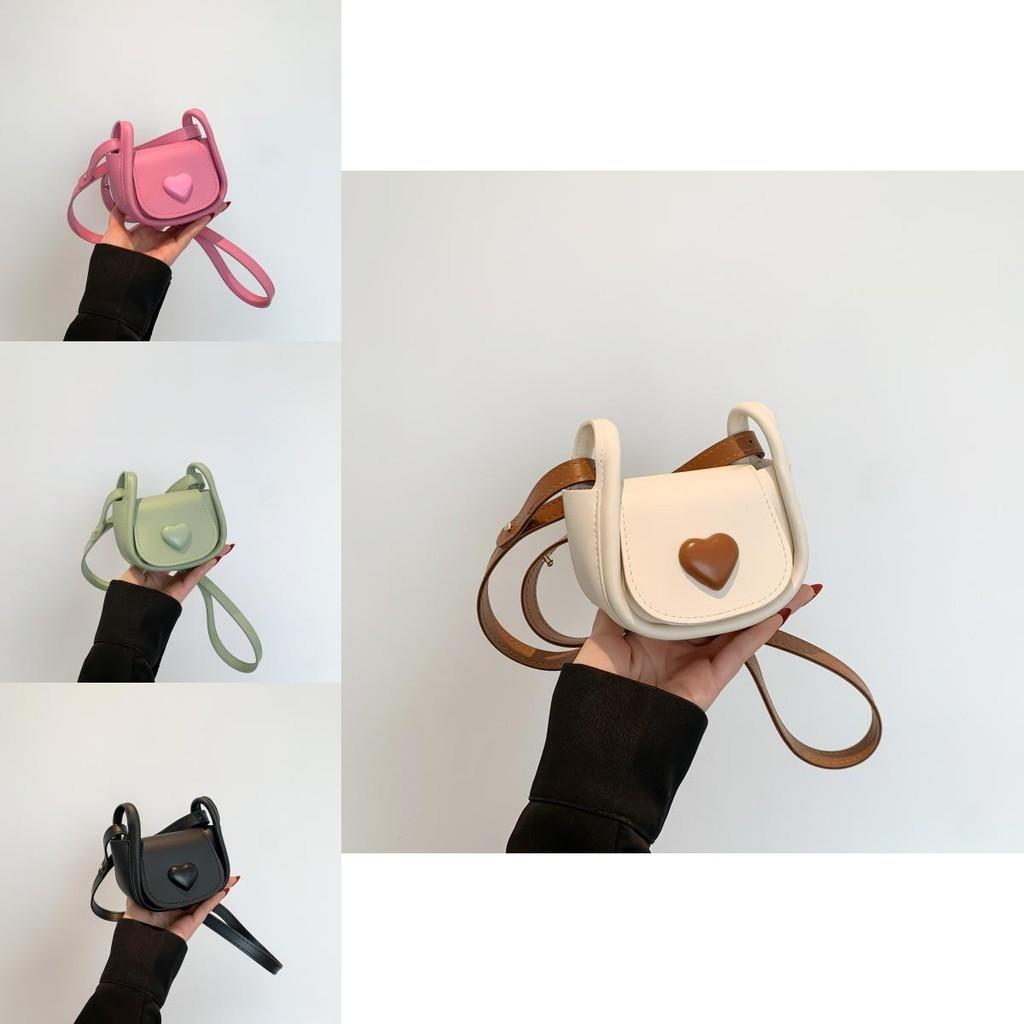 Chic 2024 New Mini Crossbody Bag For Women Casual Stylish Heart Design Pink Color