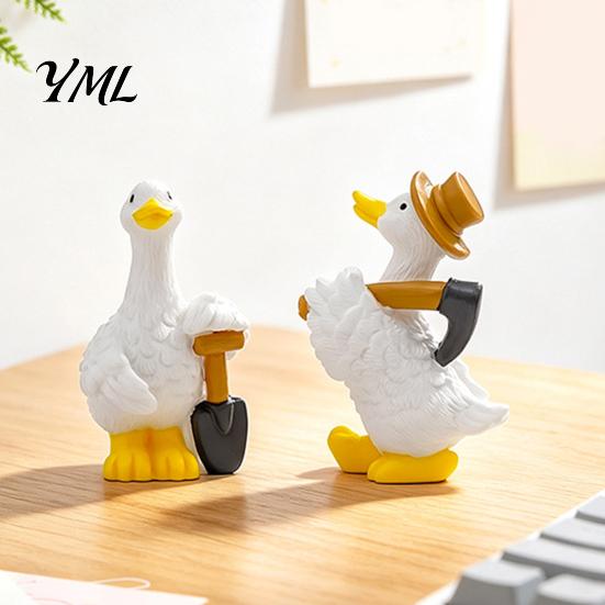 Charming Gift for Kids Mini Garden Duck Figurine, Cute Farm Dolls, Small Desktop Healing Desk Accessories Car Dashboard Figurines, Micro Landscape