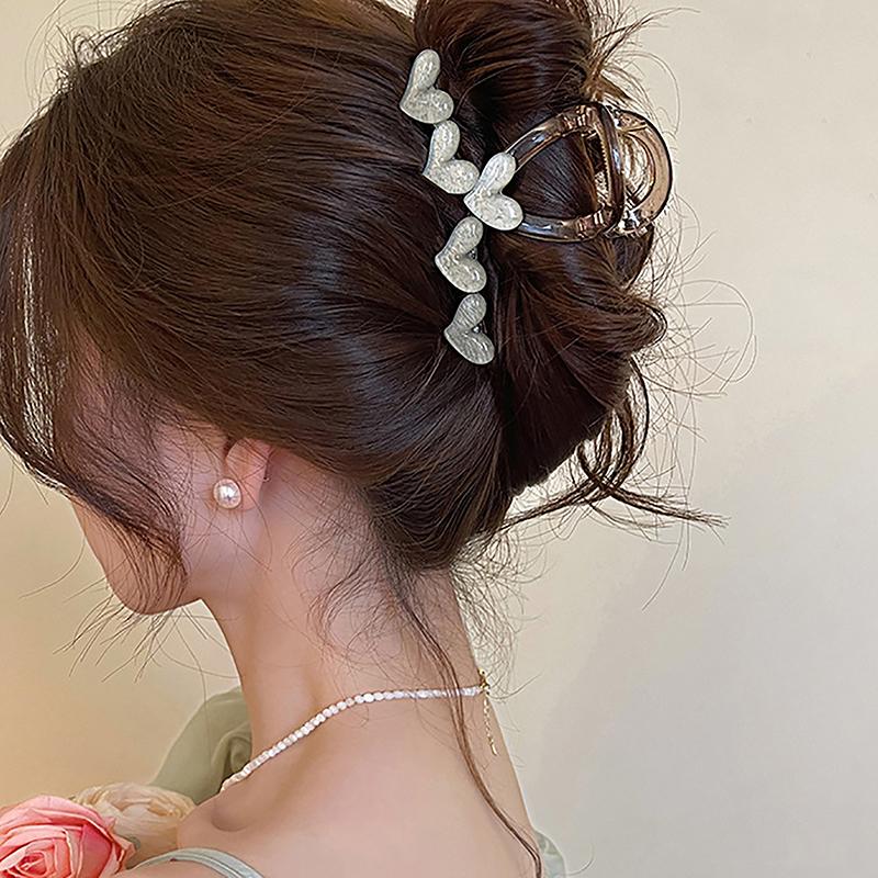 Jelly Heart Hair Claw Clips Girls Trendy Acrylic Hairpins Barrettes Washing Face Headdress Accessories