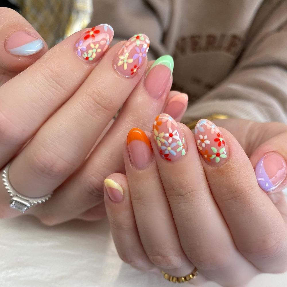 

Pointed Head False Nail Wearable Manicure Nail Tips Funky French Fake Nails Girl