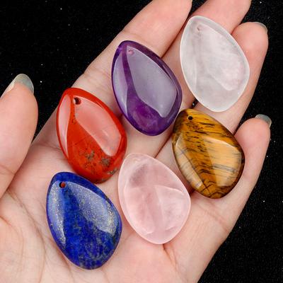 1 pezzo di ciondolo in pietra naturale con foro, ciondoli di pietre preziose di quarzo irregolari per la creazione di gioielli fai da te per uomo e donna, portachiavi, accessori artigianali 20×30 mm