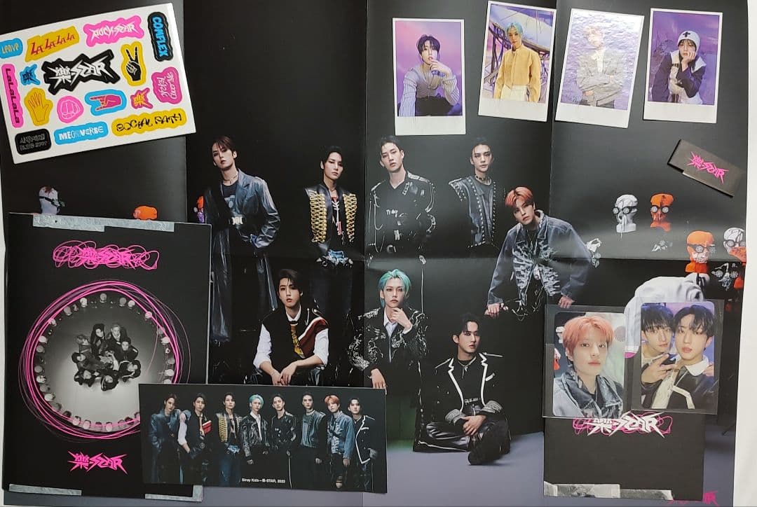 

[USED] Stray Kids Raku - STAR ROLL VER. (with bonus trading card)