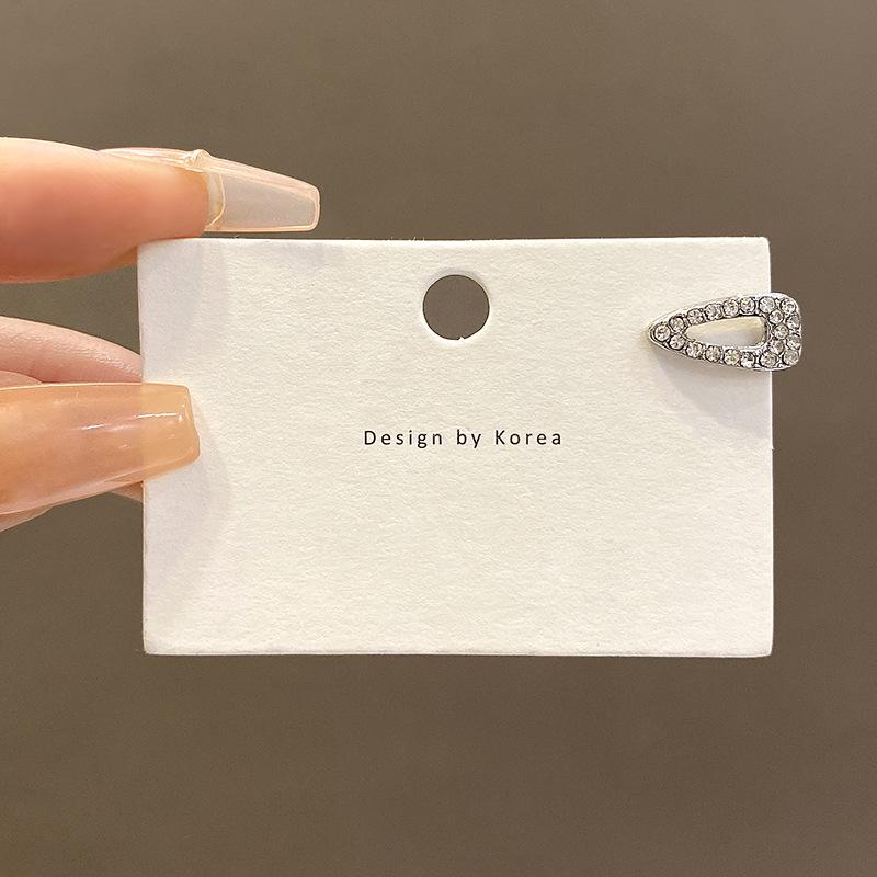 Блестящие серьги-клипсы с бриллиантами, женские серьги для повседневной носки без проколов, новые модели, модный темперамент, клипсы на хрящ уха, серьги.