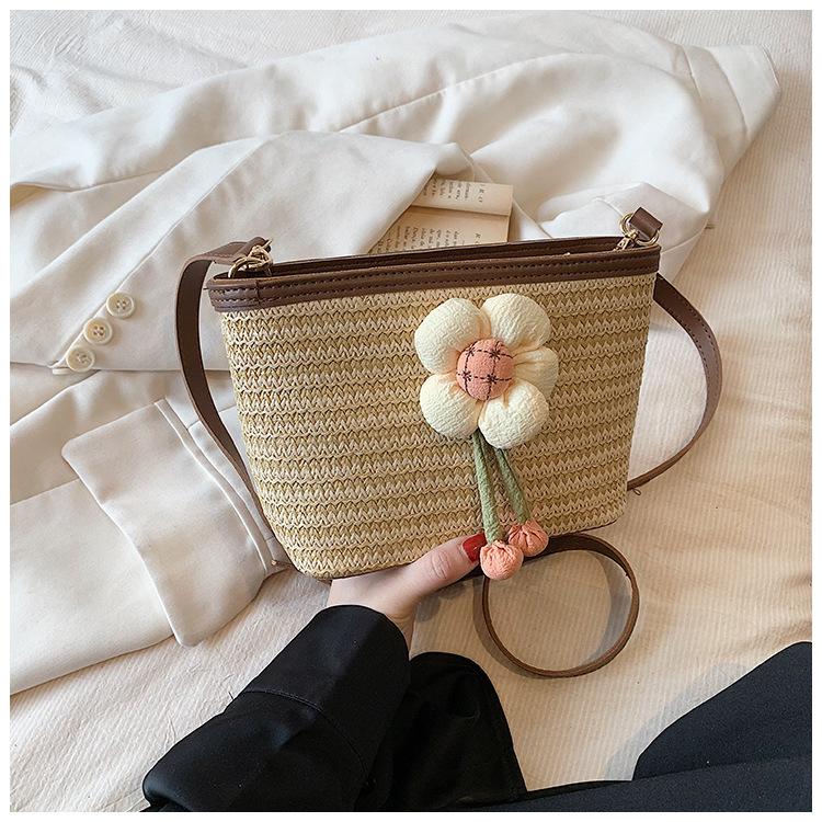 

Популярная в этом году модная маленькая сумка женская 2025 новая летняя плетеная сумка-ведро простая повседневная сумка-мессенджер