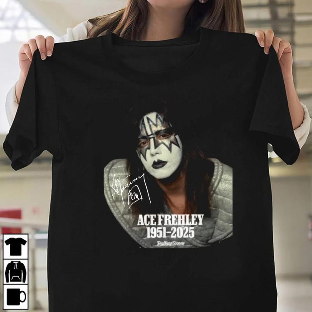 

Ace Frehley RIP Навсегда Запомненный Рок-гитарист Футболка унисекс с коротким рукавом L