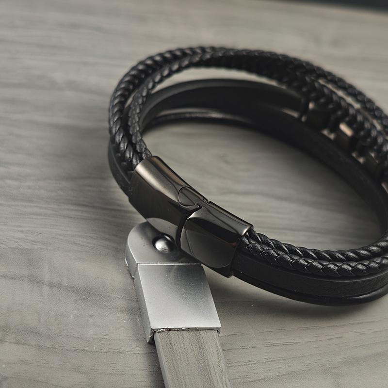 Classic Leather Skull Ghost Head Bracelet Men's Stainless Steel Magnetic Buckle Bracelet Bangles for Friend Jewelry Gift