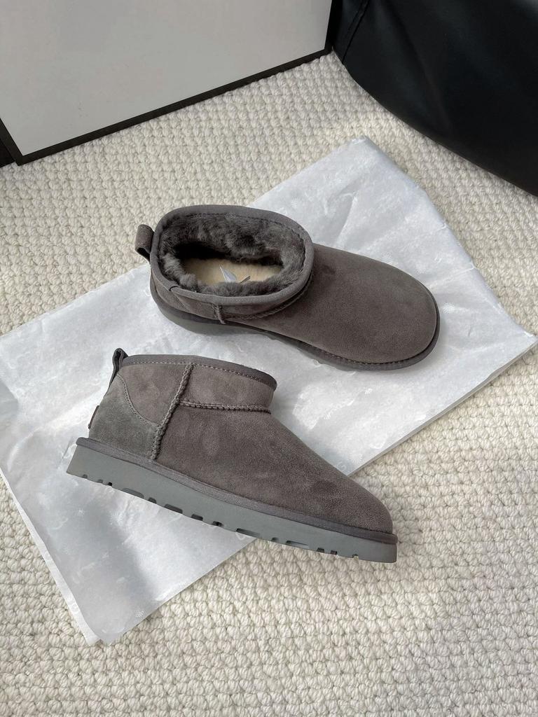 Snow boots women's Henan Sangpo fur integrated short tube flat-bottomed wool velvet thermal cotton shoes Snow cotton 2025 winter