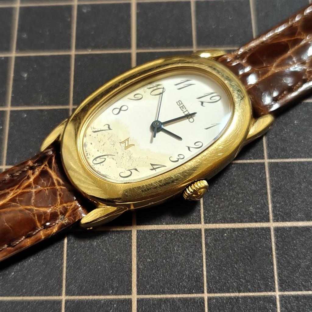 SEIKO Noie Ladies Quartz Gold Watch Code 1F21-5B70