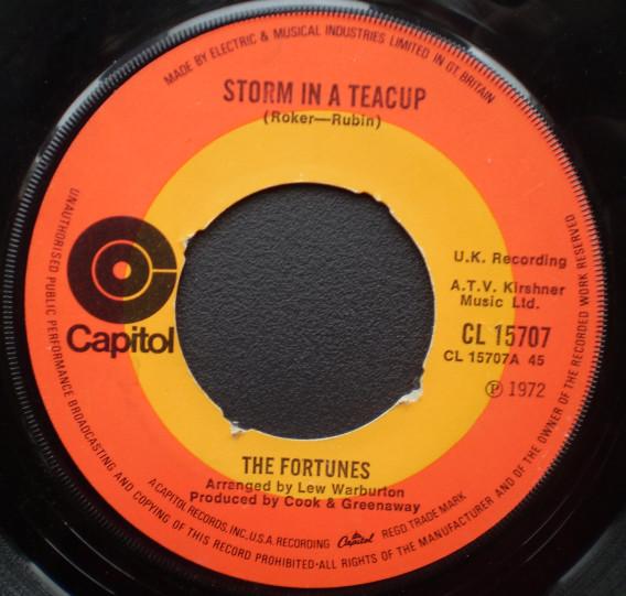 7inch Record FORTUNES - Storm In A Teacup CL15707 Capitol Records 1972 UK Rock Used