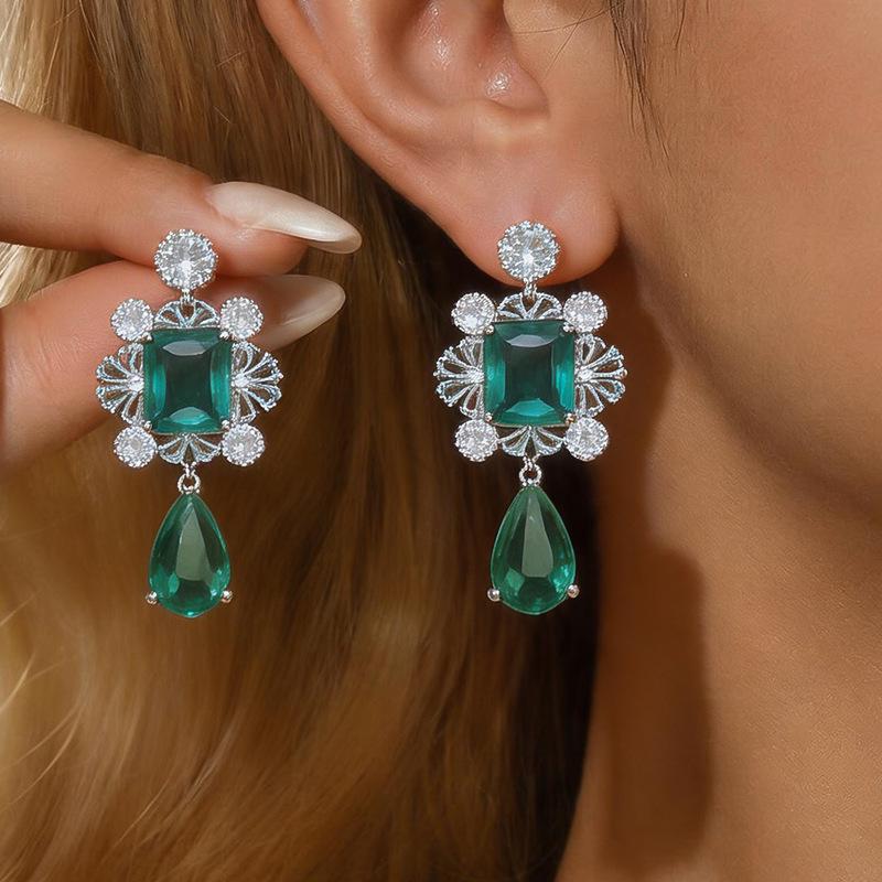 Silver Needle Luxury Zircon Water Drop Stud Earrings - Elegant European and Court-Style, High-end Design for Women.