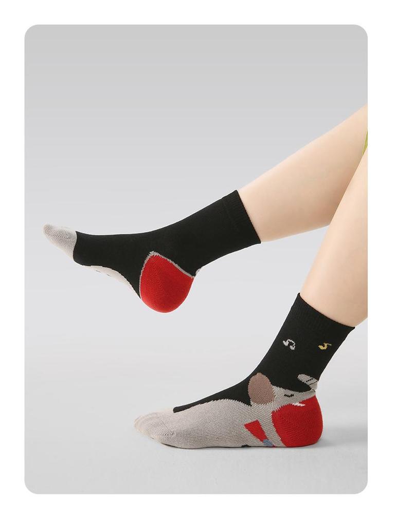Kids' Seamless Cartoon Animal Color Block Mid-Calf Cotton Socks for Autumn & Winter Sports