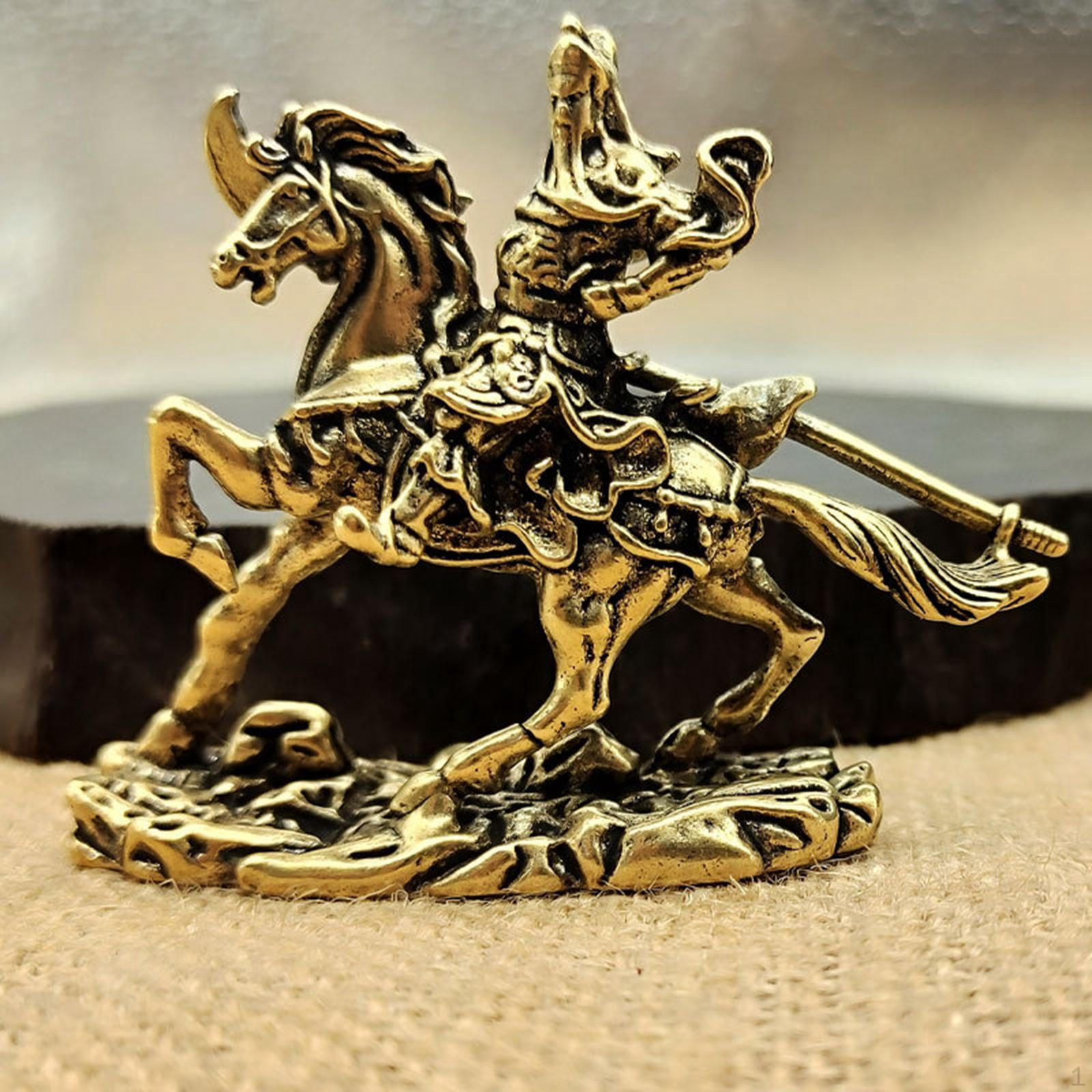 Mini Guan Gong Statue, Ornament Artwork Sculpture, Meditation Craft Figurine, Carved Brass for