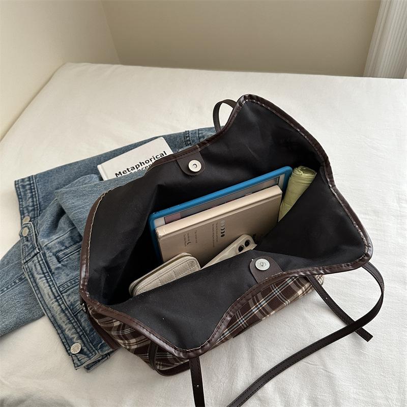 Korean Version of Fashionable Retro Plaid Canvas Tote Bag Women's 2025 Autumn and Winter New Popular Casual and Lightweight Shoulder Bag