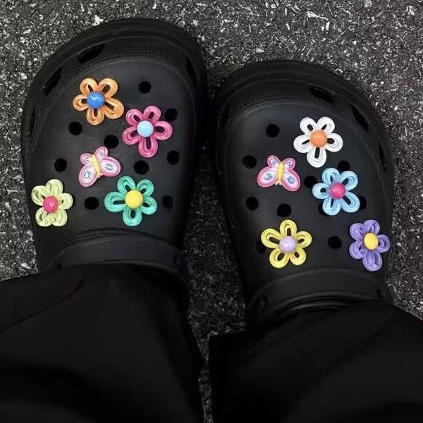Cream Puff Floral Clogs: 3D Pearl Removable Shoe Decoration with Buckles