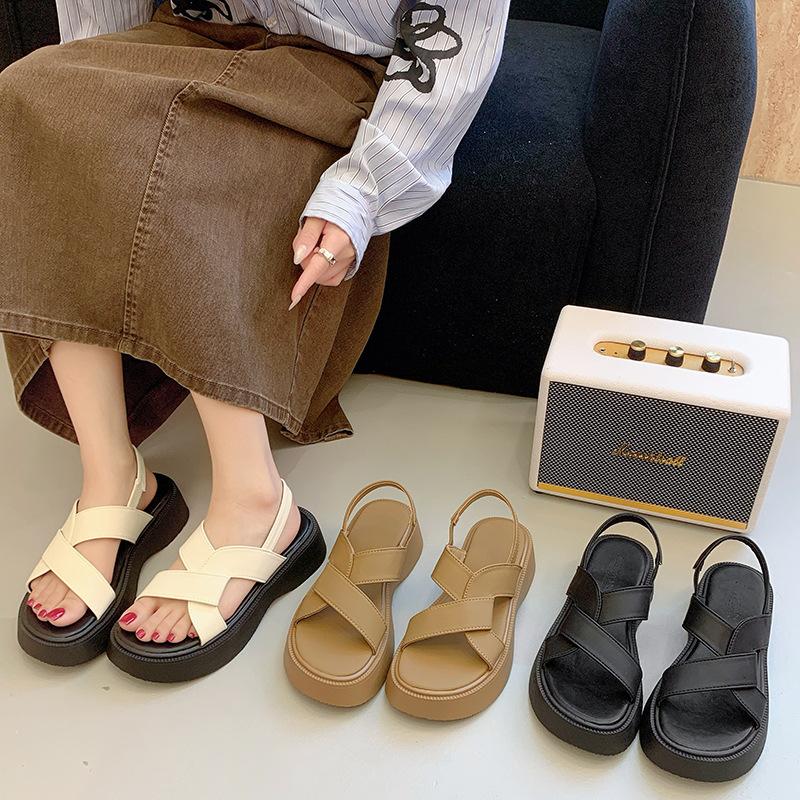 Platform open-toed retro sandals women's summer 2025 new buckle sandals Korean Roman beach shoes women