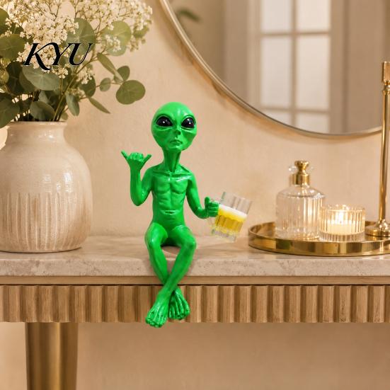 Decorative Alien Figures for E-sports Room Fuunny Statue, Green with Beer Glass Figurine, Home Office Desktop Ornament Bar Pub Game Shelf Workstation