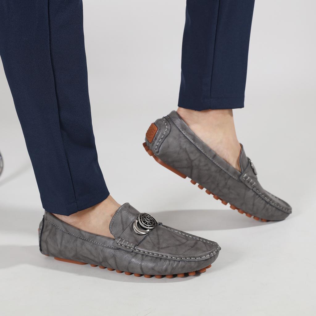 Fashion New Metal Buckle Slip-On Flats Moccasin Genuine Leather Mens Loafers Comfortable Casual Walking Shoes Man Office Business Shoes