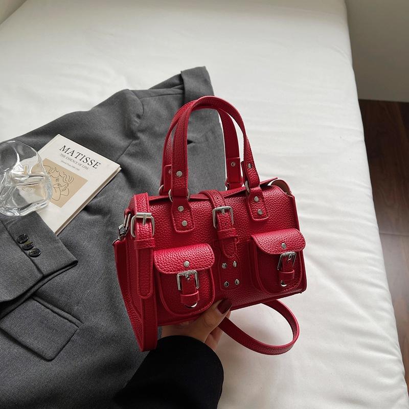 

Foreign style soft face hand bag women s 2025 new high value foreign style shoulder bag fashion niche commuter messenger bag красный