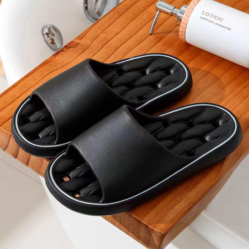 

Полые дырявые тапочки мужские летние домашние банные нескользящие сандалии и тапочки женские пары 36-37 чёрный