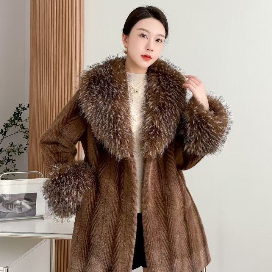 2025 New Fur Coat Fur Collar Leopard Print Winter Thick Autumn Winter Mid Length