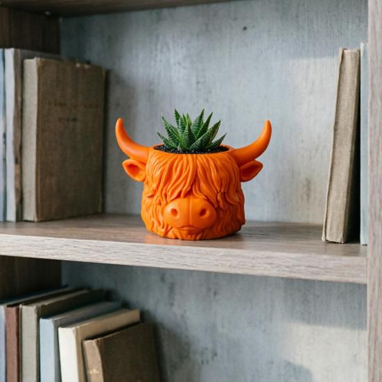 Highland Cow Planter 3D Printed Cute Animal Flower Pot Mini Cow Plant Container for Indoor Outdoor Desk Patio Garden Decor