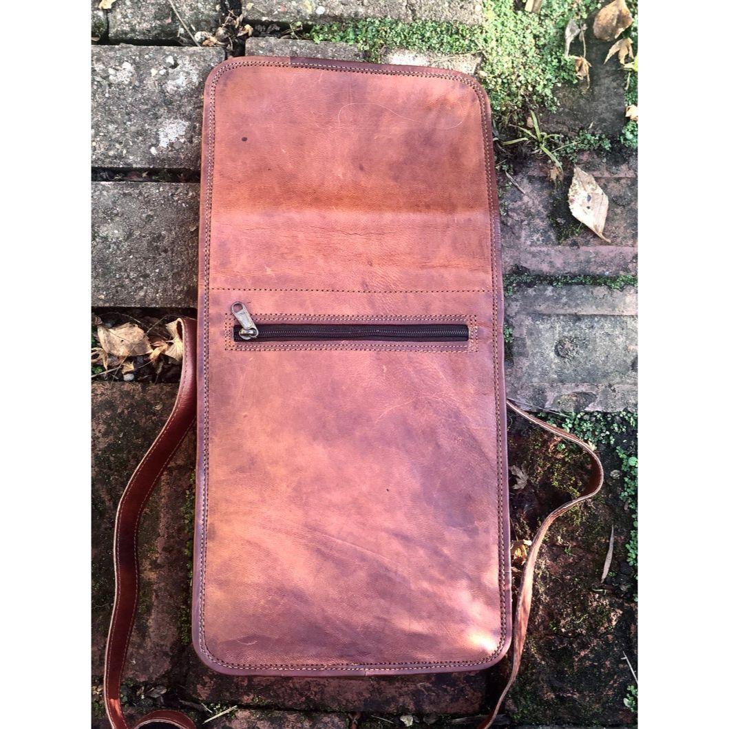 Коричневая кожаная сумка-мессенджер — фото 7