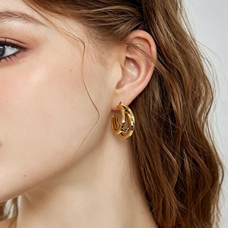 Korean-style Personalized Stainless Steel Trendy Geometric Stud Earrings for Women