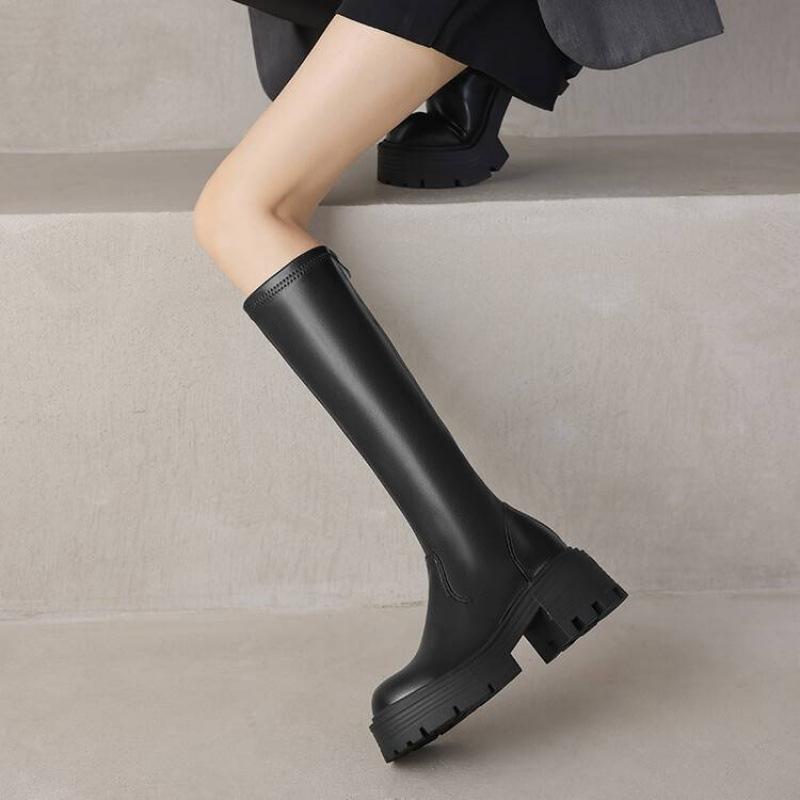 Autumn and winter leather knight boots women's comfortable platform large size women's boots square heel high heels round head new high boots women