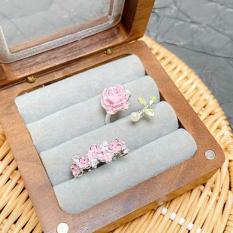 [Flower Rhyme Moe Set] Mori Pink Sweet Enamel Flower Opening Ring White Advanced Sense Stacked Ring Woman