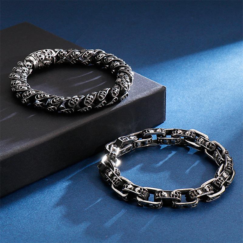 European and American Men's Stainless Steel Creative Skull Bracelet, Personalized Punk Locomotive Ghost Head Bracelet, Titanium Steel Jewelry