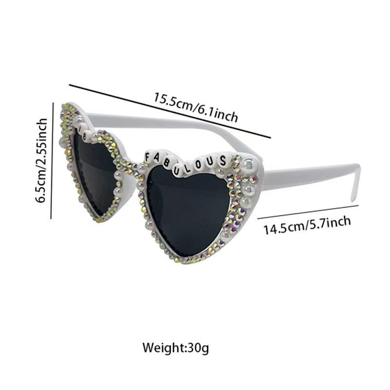 Heart-Shaped Women's Party Sunglasses with Pearls - Stylish Glasses for Weddings and Birthdays.