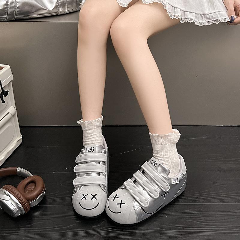 Thick-soled Velcro Big-headed Shoes Women's New Ugly and Cute Inner Height-increasing Flat Shoes Casual Shoes Personalized Women's Board Shoes Littl
