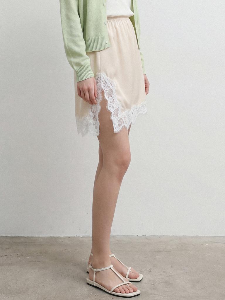 Stay With Me Lace Satin Mini Skirt_Cream