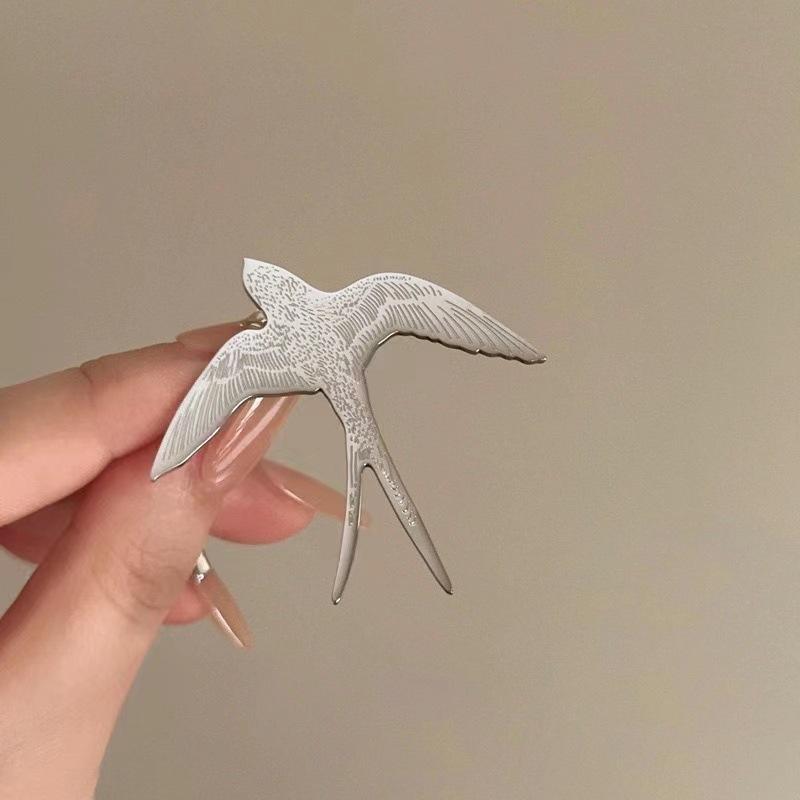 Stainless Steel Swallow Brooch For Women Men Punk Geometric Metal Animal Brooch Pin Suit Decoration Jewelry Accessories Gift