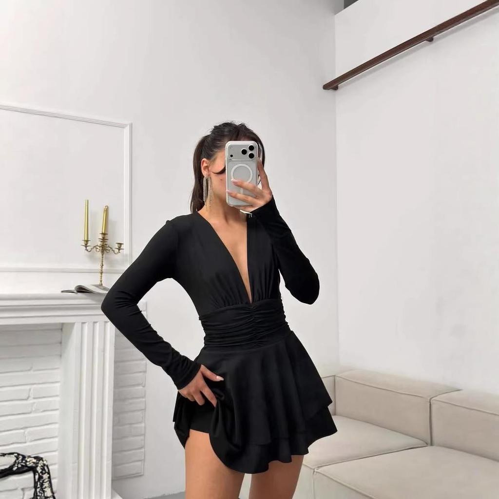 2026 Spring Women's Slim-fit Pleated Jumpsuit Dress with Waist-cinching