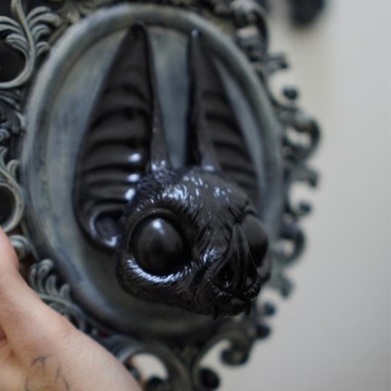 Gothic Art Resin Animal Head Wall Decor Baroque Style Wall Hangings Frame Vintage Bat Wall Sculpture Home Decor Gothic Statue