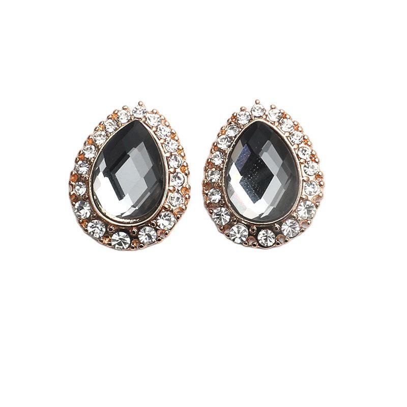 Baroque Water Drop Rhinestone Earrings: Retro French & Hong Kong Style