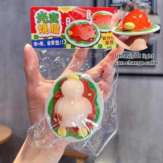 Roast Duck Decoration Color Changing Duck Temperature Sensitive Duck Figurine with UV Sensitivity for Desk