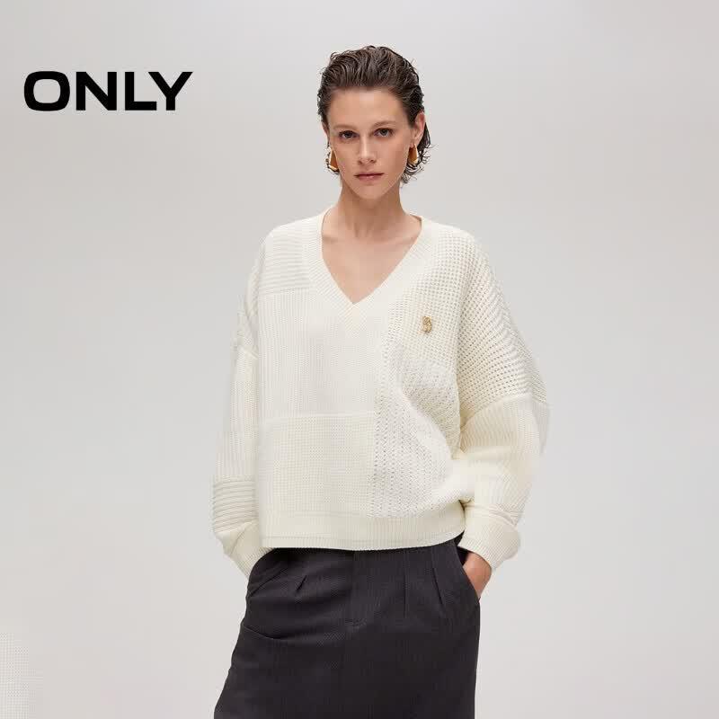 ONLY Women s Asymmetric Textured V-Neck Knit Sweater L