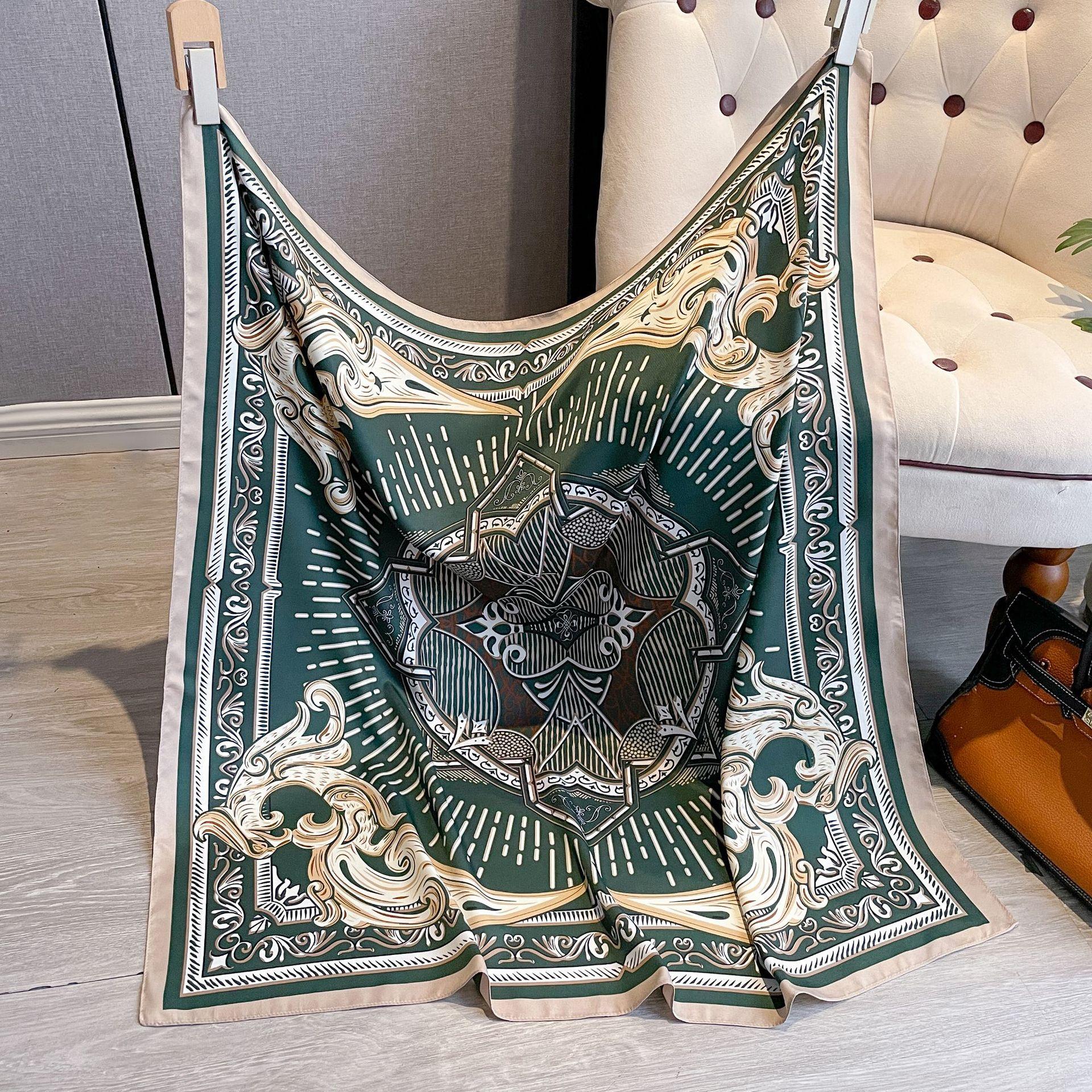 

Модный легкий роскошный шелковый шарф 90 см женский японский и корейский простой полосатый большой квадратный шарф многофункциональная шаль шарф зелёный