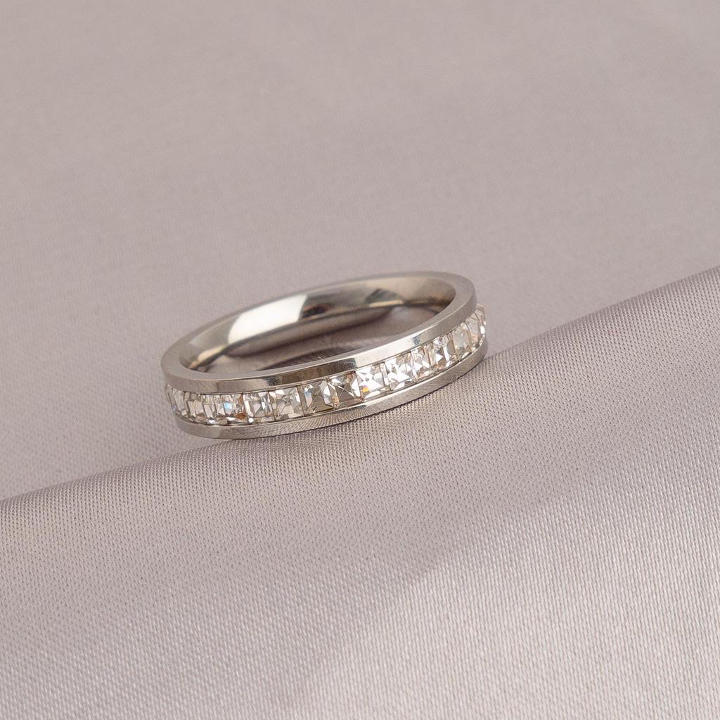 Women's High-End Titanium Steel Full Diamond Fashion Ring – Non-Fading, Versatile, Index Finger, Niche Design, Couple Style