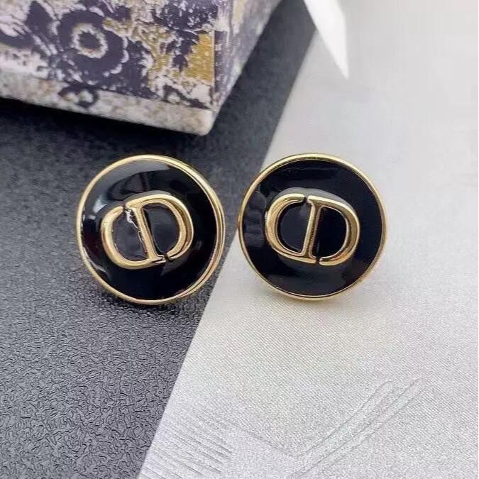 Cross-border High-End Light Luxury Ear Cuffs: Trendy, Versatile, Simple Fashion Earring Jewelry