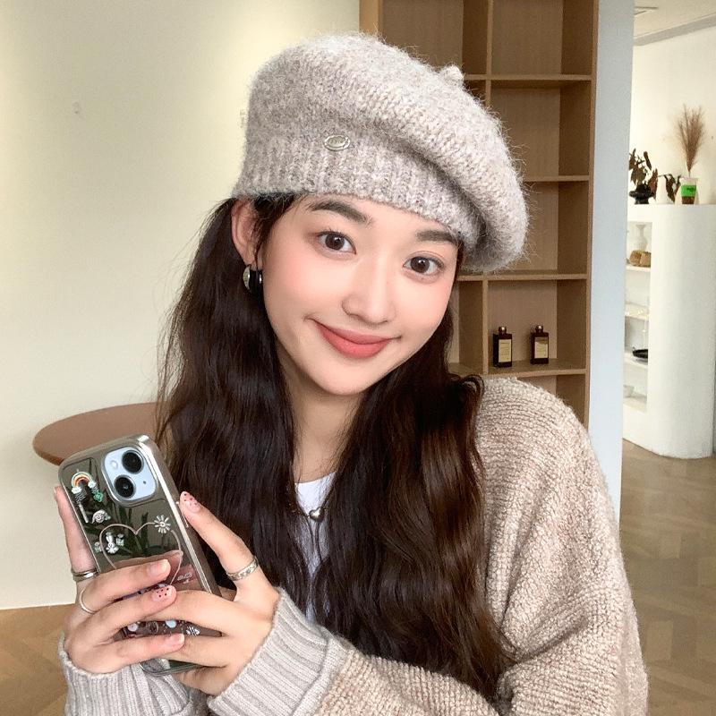 Women's Korean Style Woolen Beret: Versatile, Solid Color, Knitted, Warm, Windproof, with Metal Label for Autumn and Winter