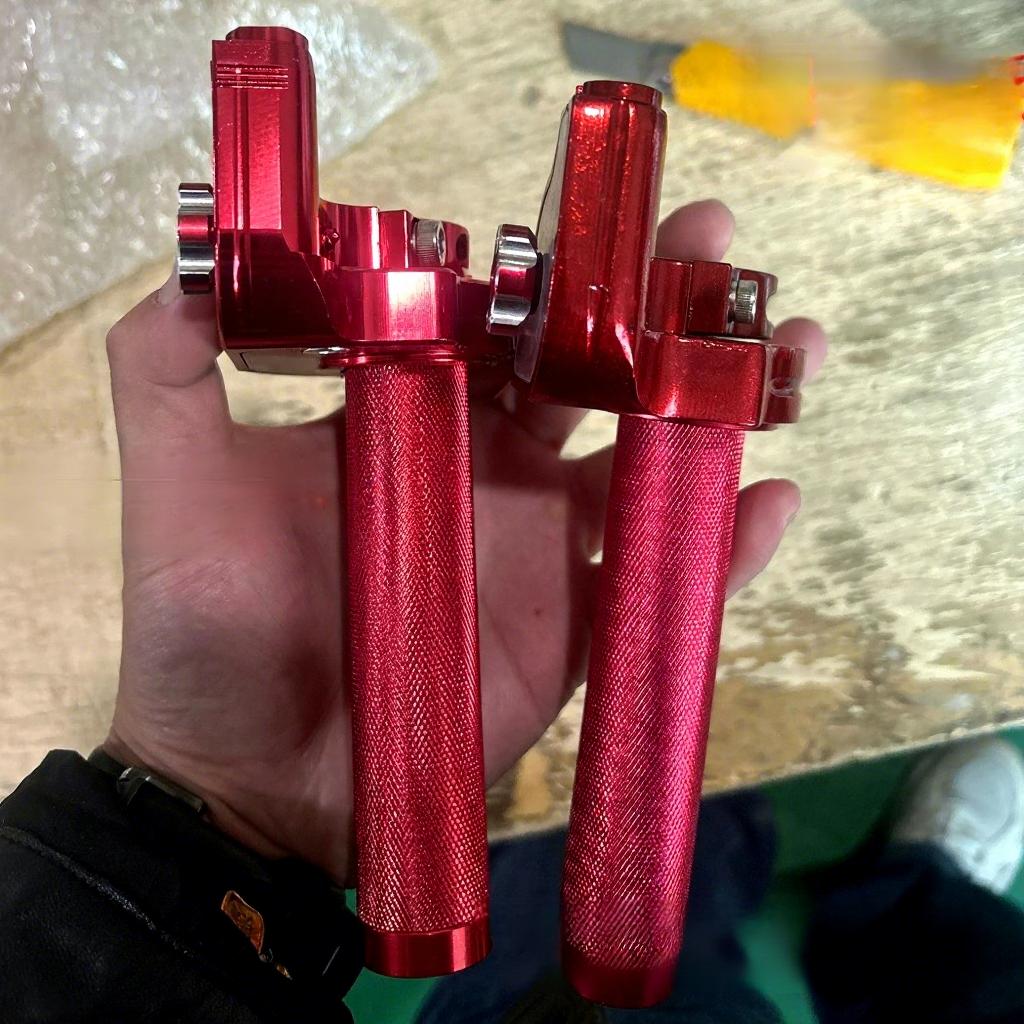 High-quality Motorcycle Aftermarket Part Acerbis 22mm CNC Accelerator Large Twist Throttle Visible Fluid Grip for Performance